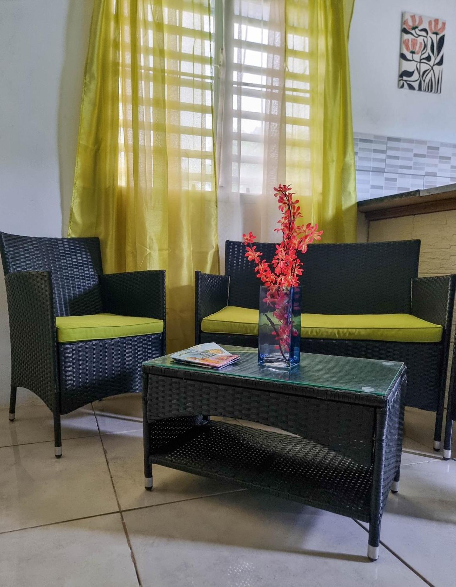 Cattleya Flor Hotel Oranjestad  外观 照片
